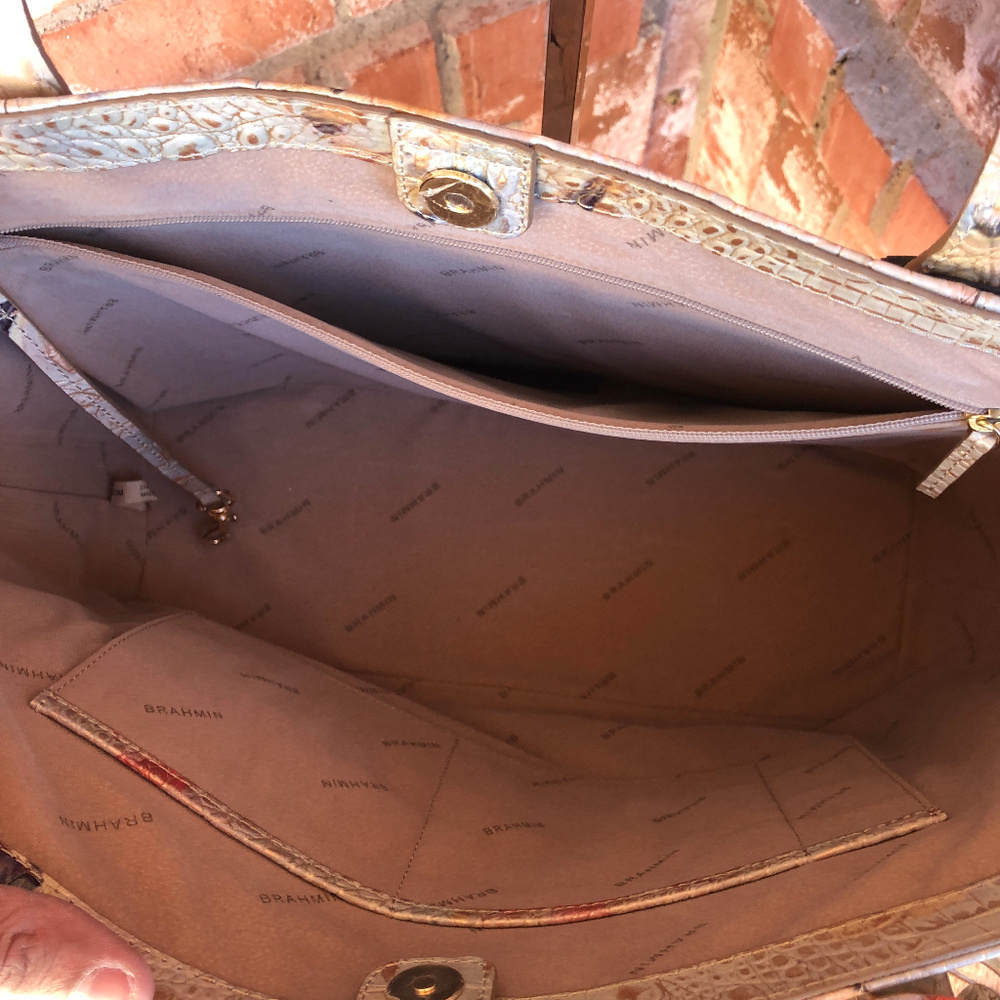 Brahmin Athena Melbourne Oasis Tote Bag Wristlet - Picture 5 of 7